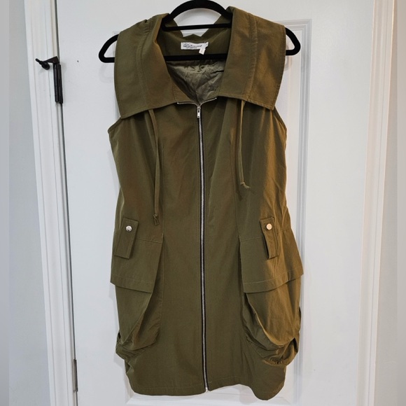 DZ Havael Couture Women’s Utility Vest in Army Green, Size Large-Worn Once. EUC - Picture 4 of 12